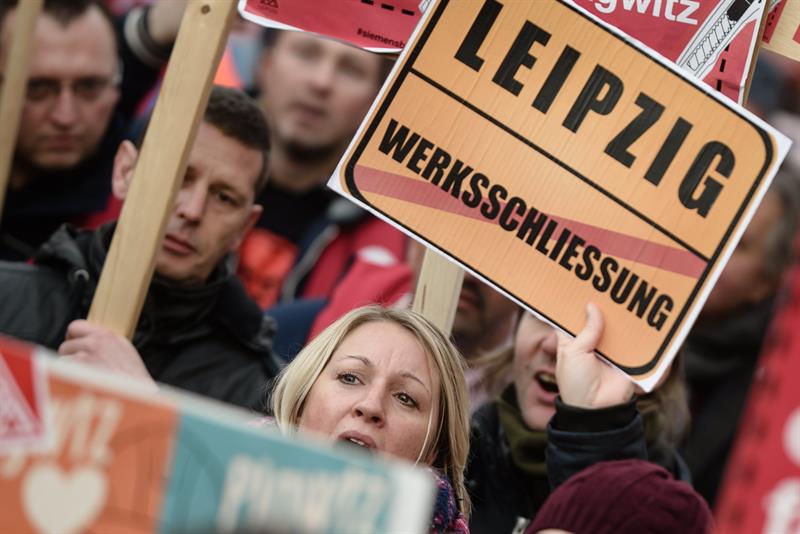  Treballadors de Siemens protesten a BerlÃ­n davant l'anunci de retallades
