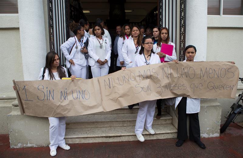  Hospitals dominicans viuen la segona jornada de la sisena vaga en mes i mig