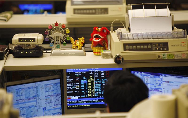  La Borsa de Hong Kong obre amb guanys del 0,45 per cent