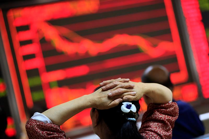  La Borsa de Xangai obre en vermell i perd el 0,44%