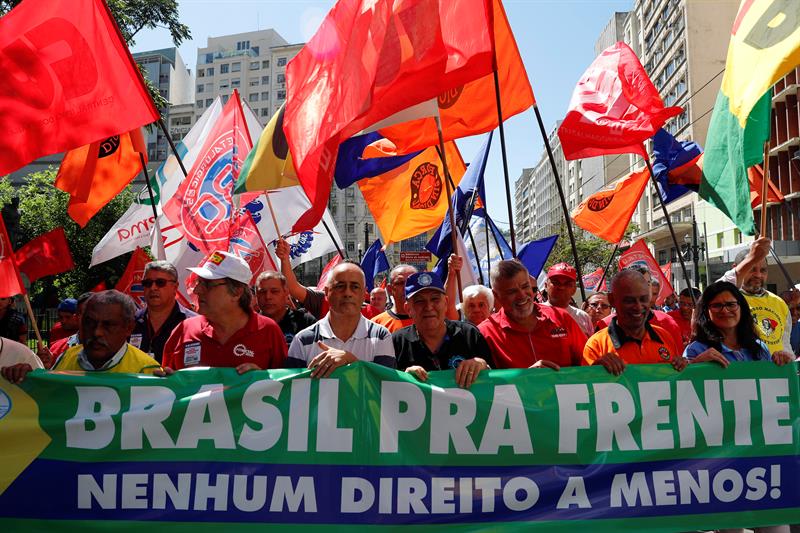  Brasil estrena una reforma laboral odiada pels sindicats i festejada per les empreses