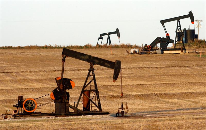  El petroli de Texas obre amb un descens del 0,31% fins 57,02 dÃ²lars