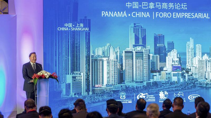  El president Varela busca germanor amb Xangai com a ciutat portuÃ ria