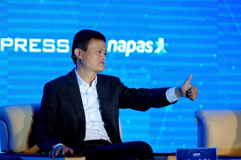  Alibaba inverteix 2.900 milions en important cadena de supermercats xinesa